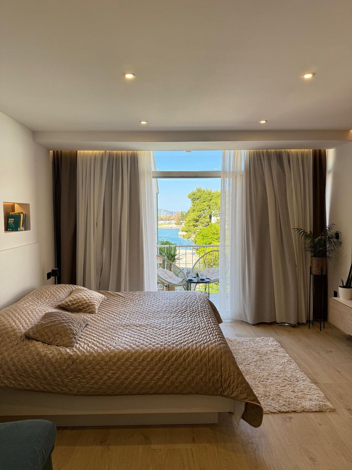 Sea View Terrace *